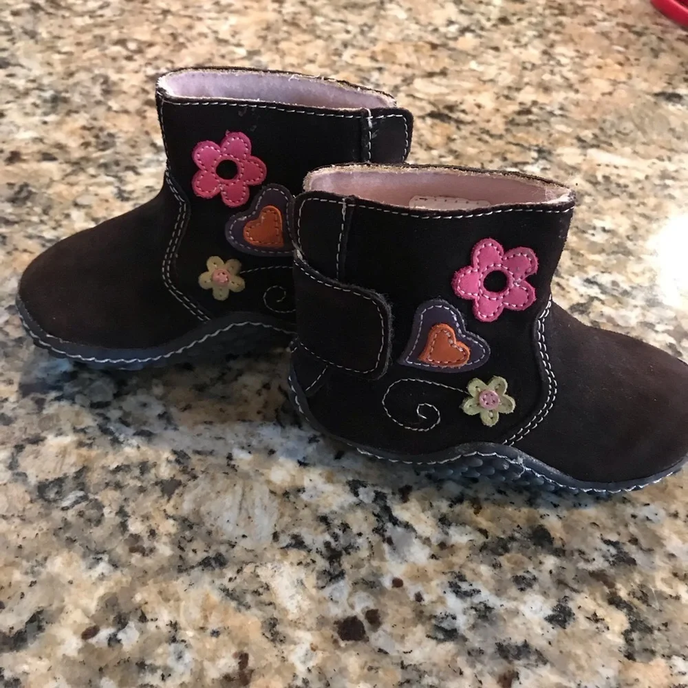 🥾 Genuine Kids Suede Boots